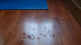 Juicy jizz explosion all over the carpet