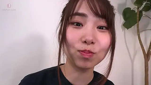 Sweet country girl seeks wild escape from Riko Shinohara′s grip