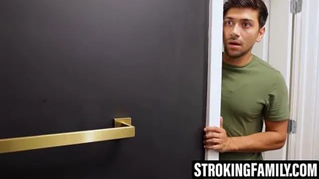 Hailey Rose spitroasted then creampied by two hunks