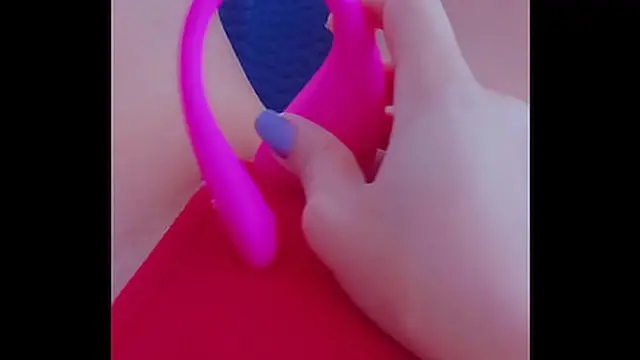 Lovense Lush POV: Gorgeous Girl′s Pink Pussy Play