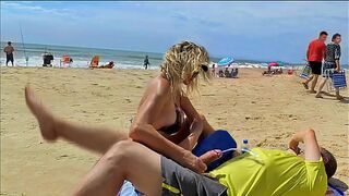 A stranger milf made me ejaculate in front of everyone