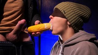 Stepbrother devours my mouth with intense dick🌭 and intense cum