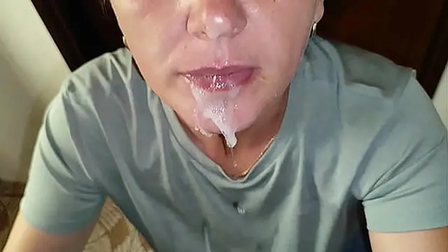 Unfaithful Married Mature MILF Fucked in the all Holes