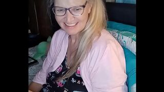 Hot Milf Masturbates To Intense Orgasm Live On Webcam Private Chat!