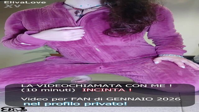 Amateur Pregnant Girlfriend Gets Pounded in POV Camgirl Video Call