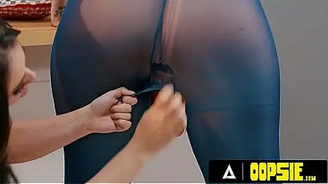 OOPSIE - Newbie Uses Her Futa Dick For Secret Sauce, Siri Dahl Helps In Hardcore Anal 3-Way