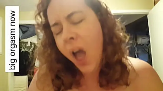 Sick Sandra Chahley′s Bare Naked Orgasmic Shakes & Quivers